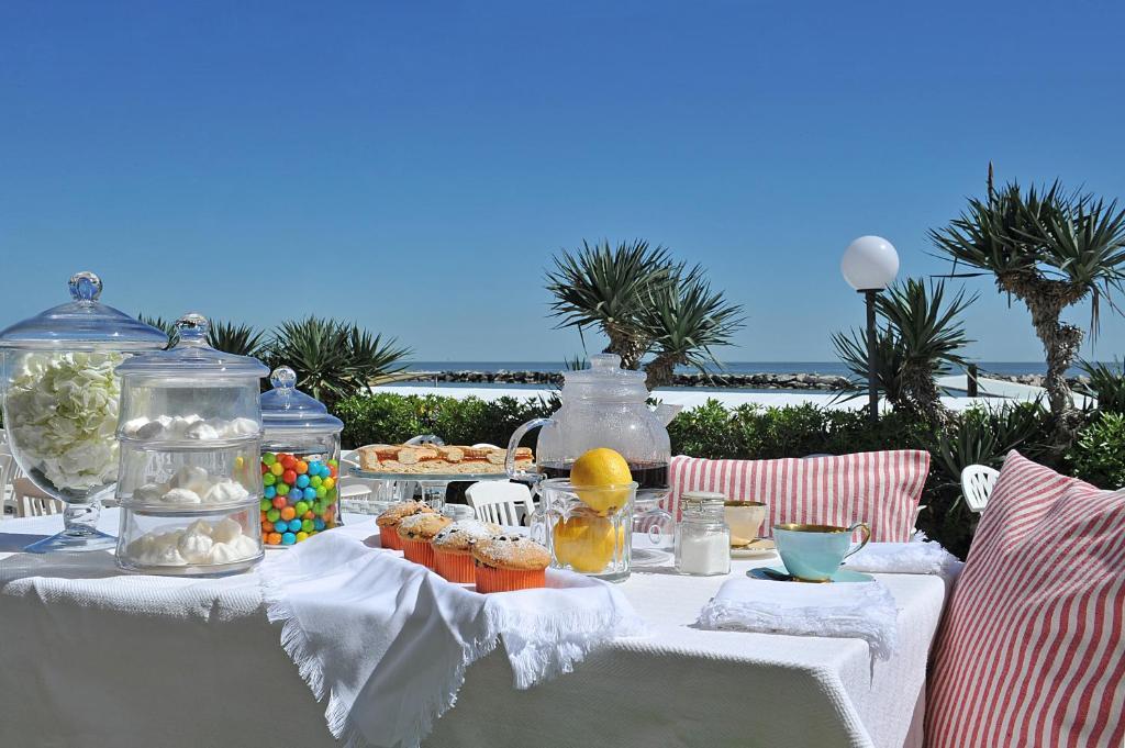 Hotel Gradara Bellaria-Igea Marina Bagian luar foto